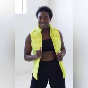 Savvi Rise Active Vest in Limelight